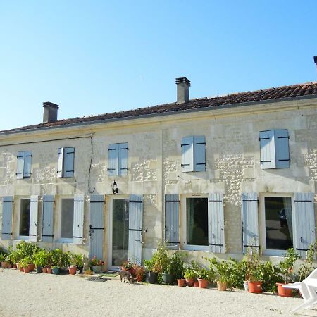 Maison Lavande Bed and Breakfast Saint-Jean-dʼAngély Esterno foto