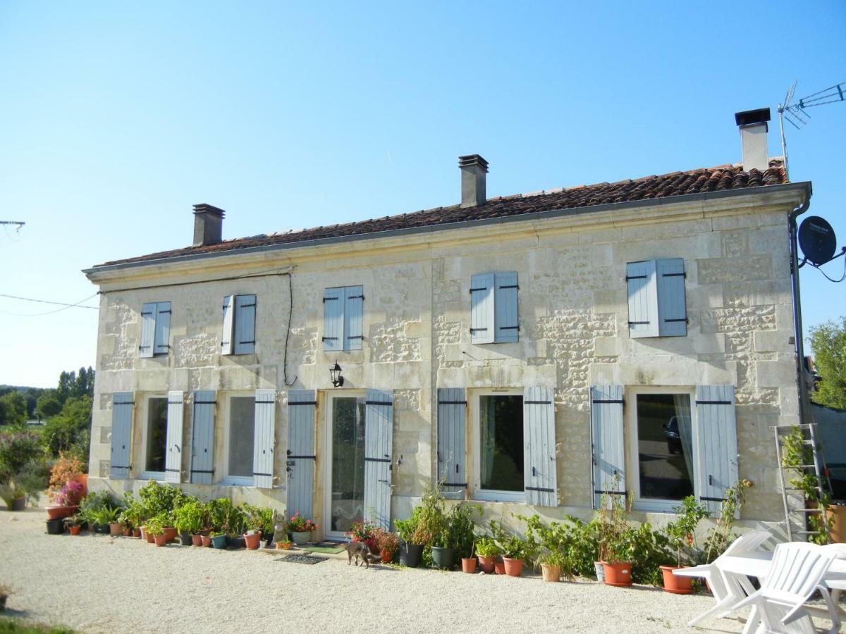 Maison Lavande Bed and Breakfast Saint-Jean-dʼAngély Esterno foto