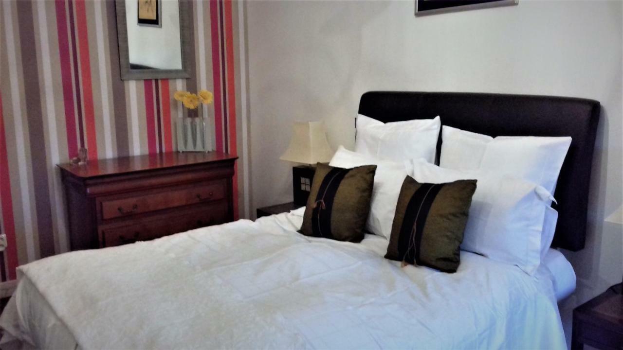 Maison Lavande Bed and Breakfast Saint-Jean-dʼAngély Esterno foto