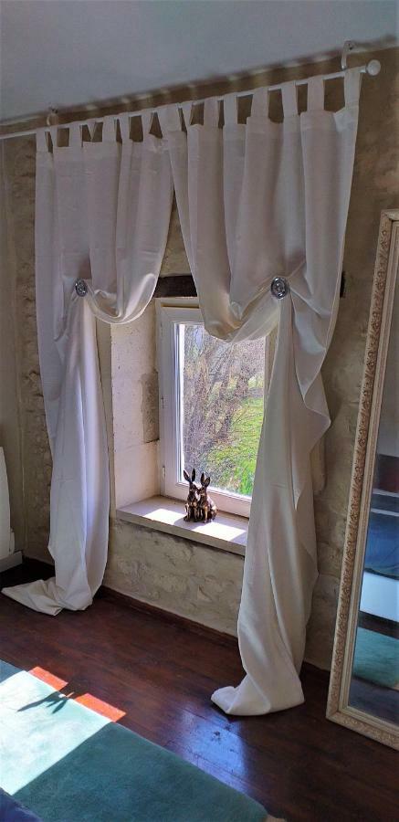 Maison Lavande Bed and Breakfast Saint-Jean-dʼAngély Esterno foto